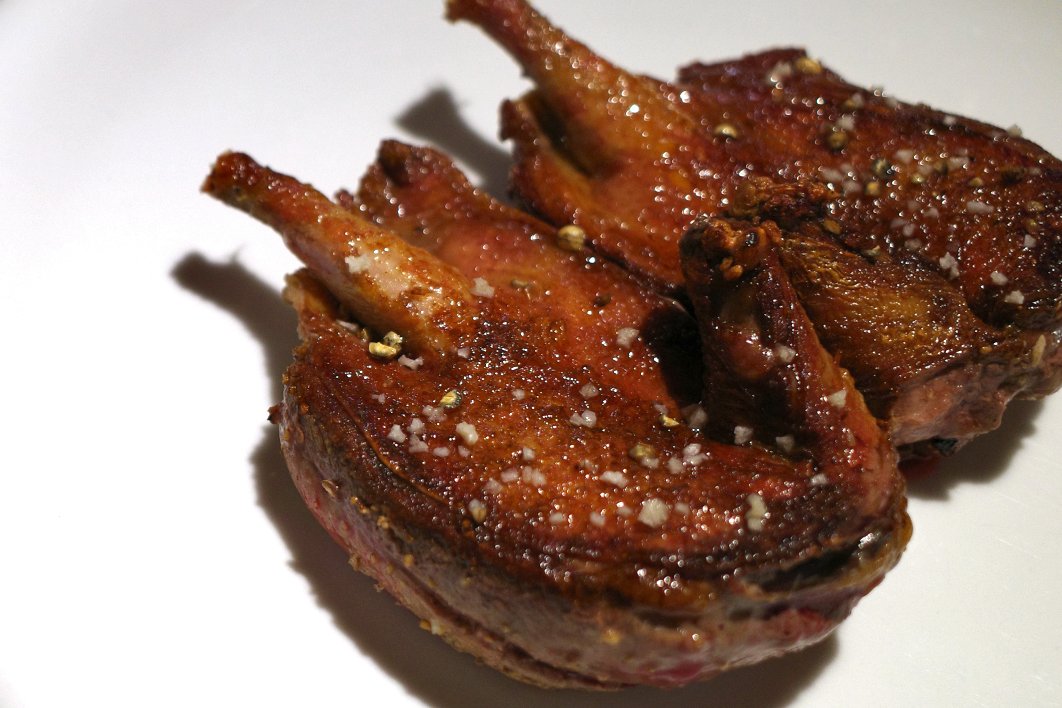 Heus aquí un ja veterà restaurant barceloní que ha esdevingut tot un clàssic urbà i que, si bé no busca sorprendre (tampoc li cal), mai no sol fallar 👍

<a href="/HisopIvern/">oriol ivern bondia</a> 😋😋😋😋

Aquí una nova mostra d'eficiència i de saber fer: 👉 flickr.com/photos/encanta…