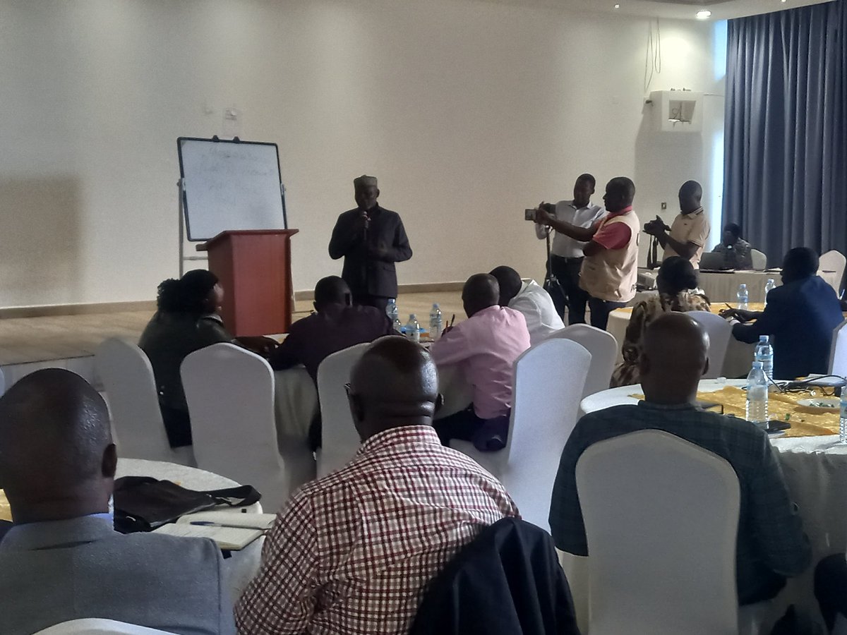 LyantondeLocal's tweet image. Day 1 of a 2-day communication retreat underway at Zebra Hotel Masaka! Bringing together comms officers from Greater Masaka &amp;amp; Mpigi, alongside DISOs, facilitated by MoICT &amp;amp; ISO. Strengthening collaboration &amp;amp; info sharing across regions! #CommunicationMatters #Collaboration