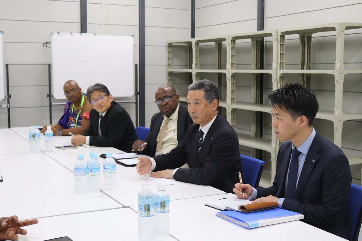 On the margins of the Expo 2025 in Osaka, Japan, Prime Minister <a href="/RussellMDlamini/">Russell Mmiso Dlamini</a> and the Eswatini delegation had a bilateral meeting with YKK Corporation Chairman Mr Hiroaki Otani.