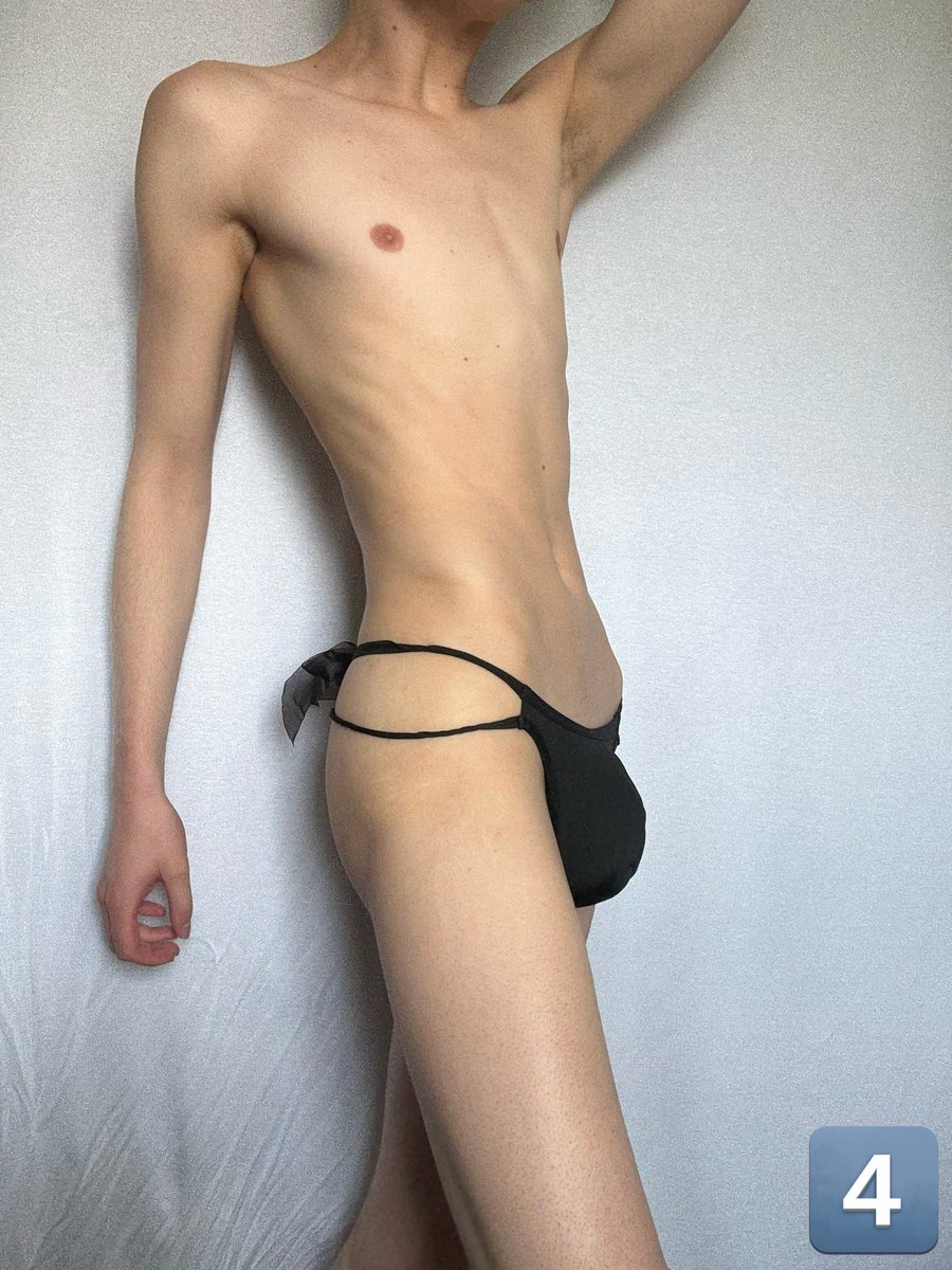 SlavikSlut's tweet photo. 🩲 lequel choisirais-tu en ma compagnie ? 

🩲 which one would you choose in my company?

#gay #gaysex #gayboys #gayboy #gayfr #boycute #gayboys #boys #boysgay #kiffeurgay #teens #milf #cashmaster #twink #salope #bitch #porntwink #porn #boysexy #bigcock #boycute  #gaycute https://t.co/Zro5piEi5K