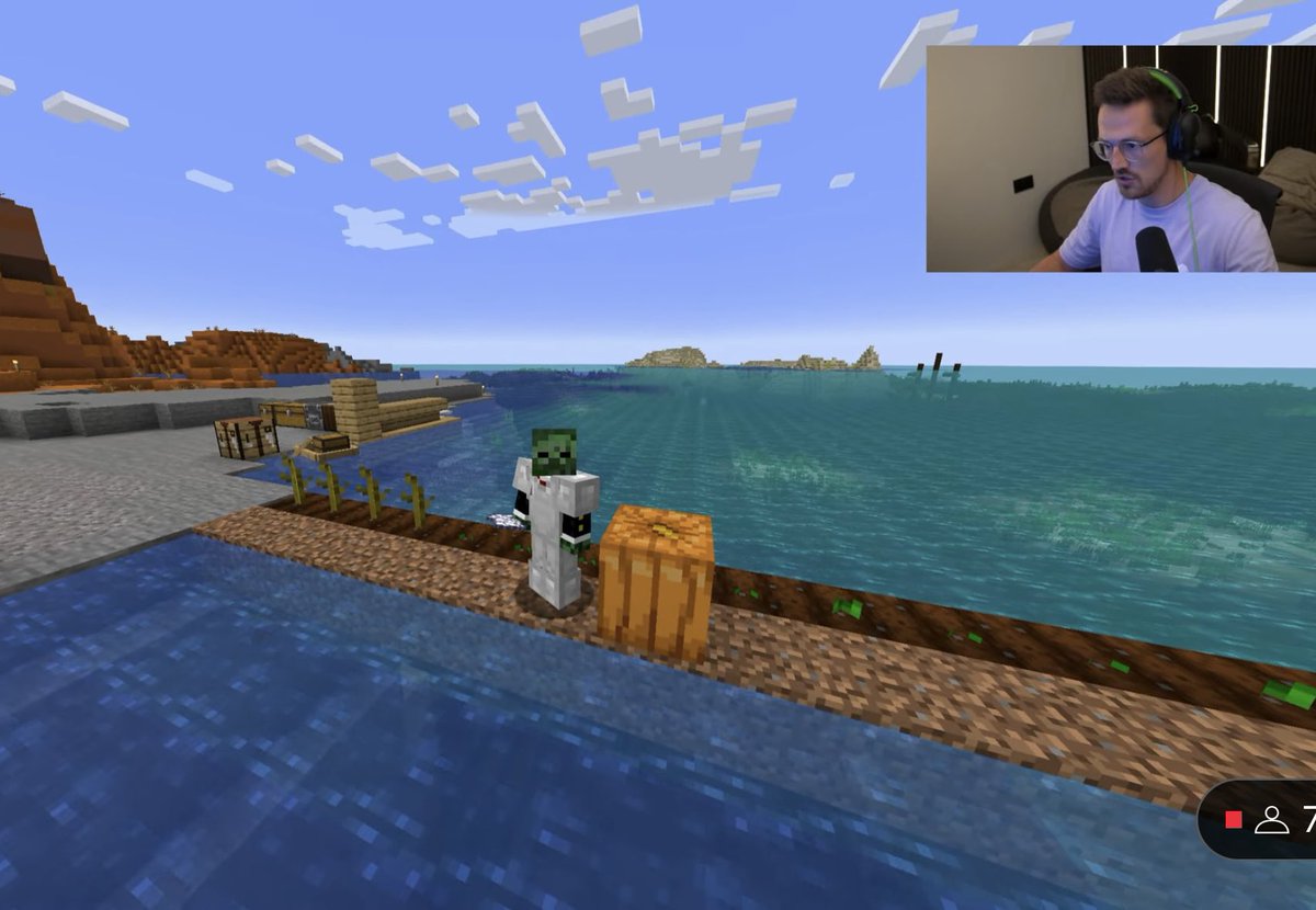 LilEOwl's tweet photo. @Syndicate  first pumpkin of a million from his first stream the other day, absolutely love watching them cheers me  up. Didn’t know if I wanted to laugh or cry last night when he nearly died in the nether. https://t.co/cJNu9MVkTP