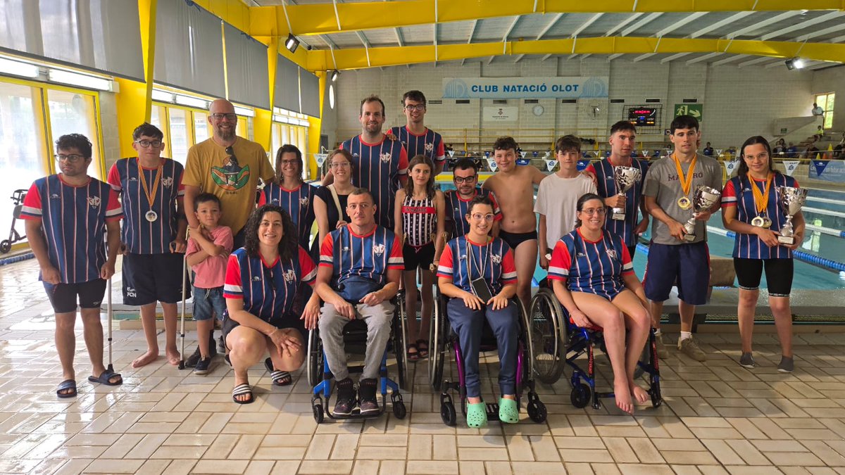 cnmataro's tweet photo. 🏆🏊El CN Mataró brilla als Jocs Catalans amb diverses victòries, tres ors individuals🥇, una plata en relleus🥈 i una gran actuació del nostre equip Promeses🌟, que continua creixent!

🔗Llegeix la crònica: https://t.co/koMsdk2Y8a https://t.co/oRvvg7EWW3