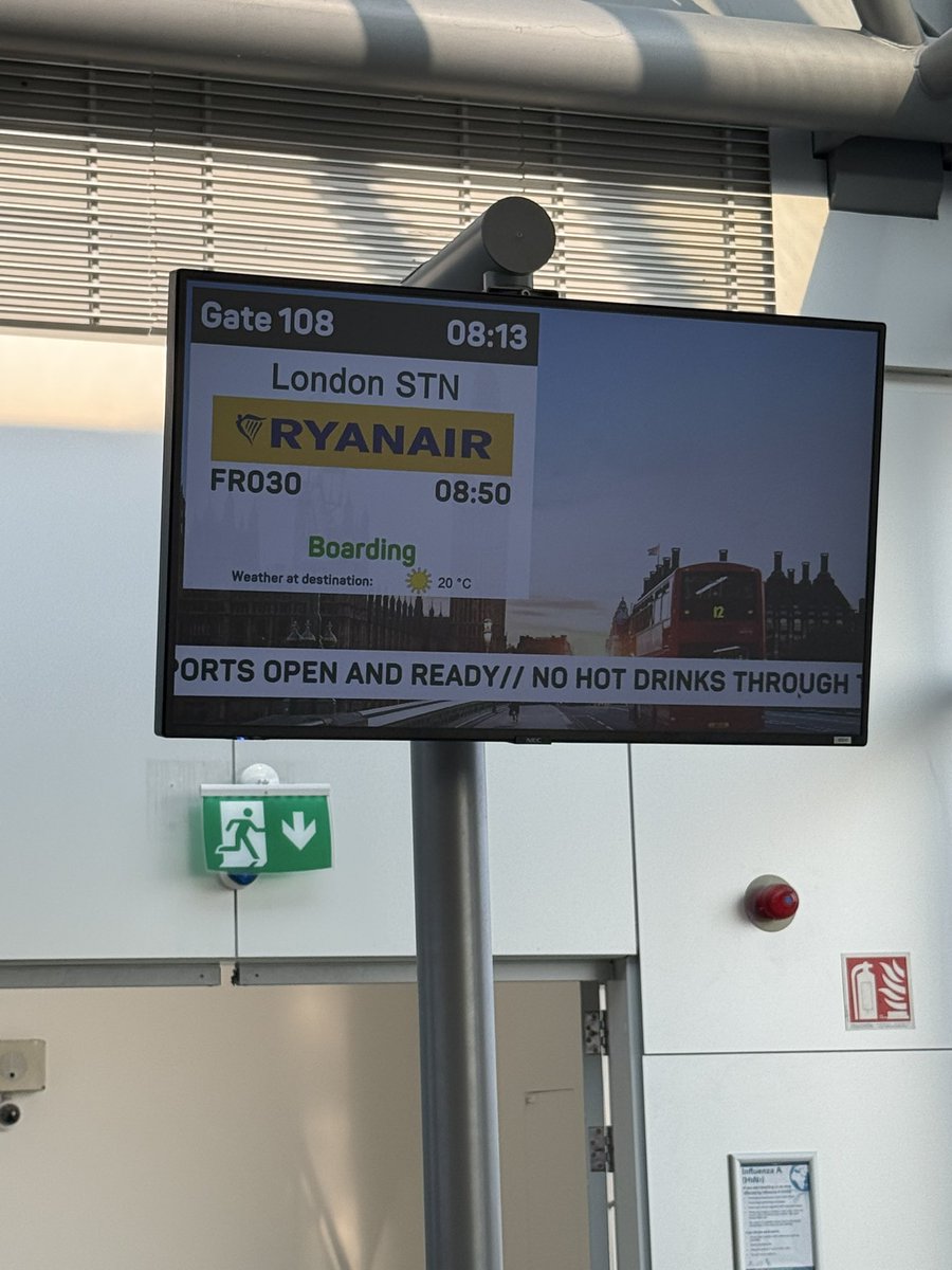On my way to the <a href="/Techstars/">Techstars</a> demo day in London! Excited to meet the new cohort of startups &amp; obviously see the ☘️ stars behind this cohort, <a href="/GeorgieSmi14560/">Georgie Smithwick</a> &amp; Eoghan 

Also looking forward to catching up with our friend <a href="/seedcamp/">seedcamp</a>, <a href="/balderton/">Balderton Capital</a> &amp; <a href="/EntreeCap/">Entrée Capital</a>