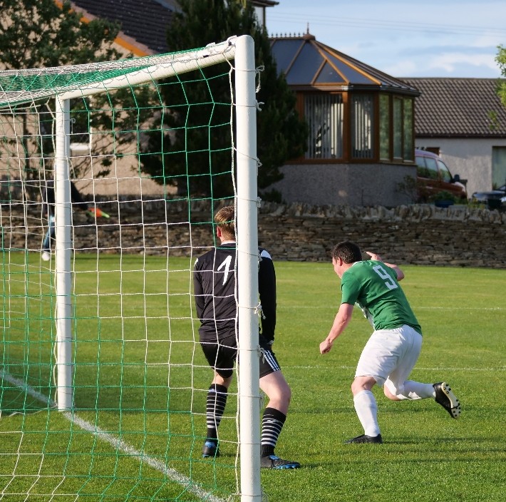GlennHutton6's tweet image. Hatrick for this guy last night ⚽️  #goalmachine ⚽️👏