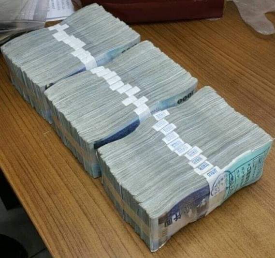 lkgilly01's tweet photo. 需要資金短期長期小額週轉、汽機車、黃金、白金、3c用品借貸借錢借款，增貸移件降利息，代償高利的歡迎來當鋪來找我諮詢。無當品也可以洽談。或是只能借小額而已的都可以跟我聯繫，任何其他房屋任何借款貸款的業務都可以跟我詳談。歡迎代辦合作。 #移件增借降息 #台南當鋪 #小額週轉 #證件借款 https://t.co/5tFUmmur5b
