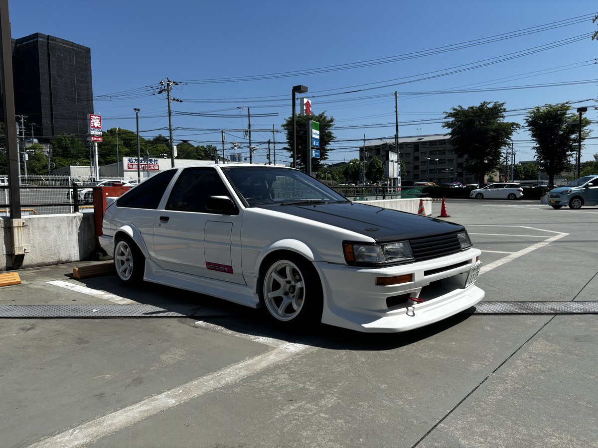 AE861987 tweet picture
