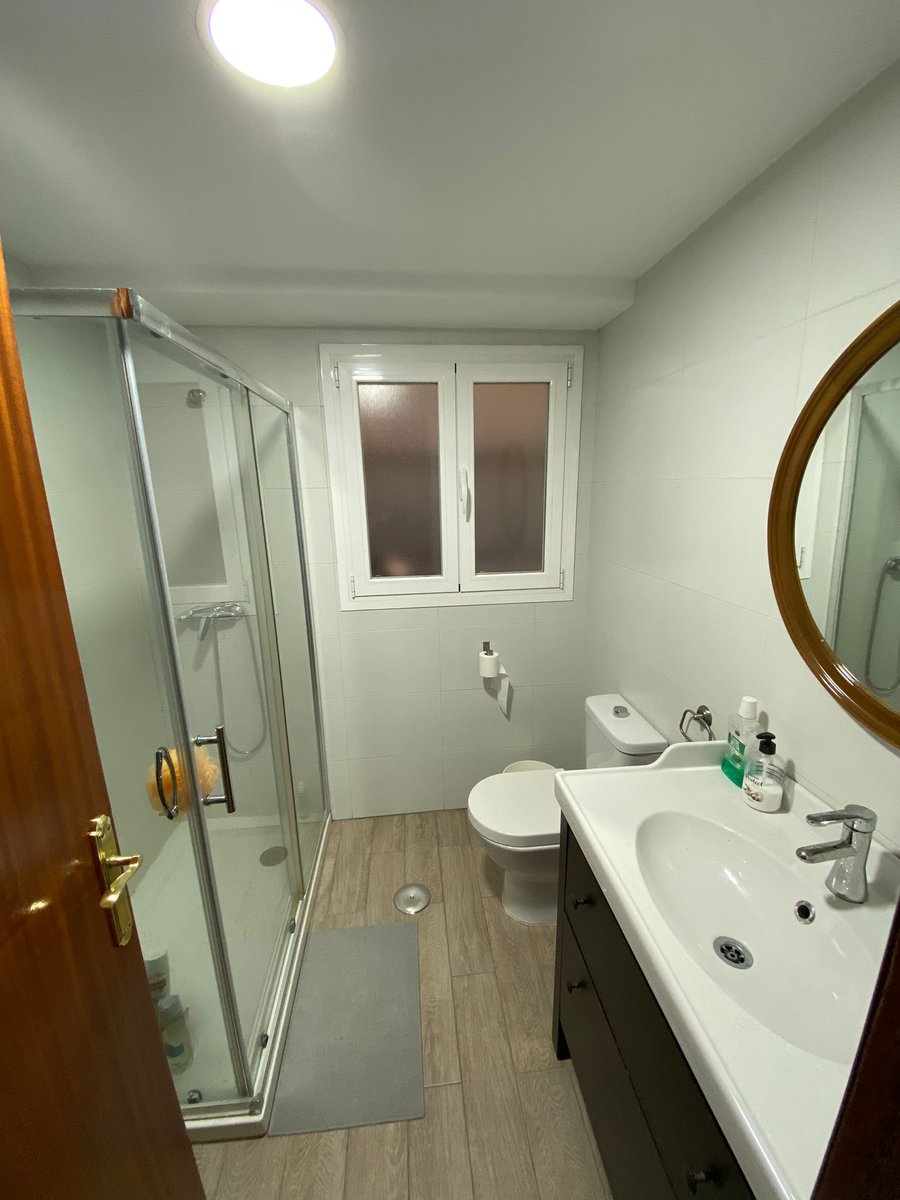 albagear_'s tweet image. buscamos compañerx de piso para completar uno de tres a partir de julio‼️ zona Francos Rodríguez, l7 y l1 (estrecho). hacemos mucha vida de piso, la habitación es exterior y el piso 100m2. 383+gastos. calefacción central incluida.
más info dm
#pisomadrid #madrid