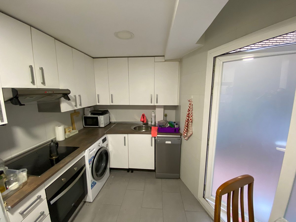 albagear_'s tweet image. buscamos compañerx de piso para completar uno de tres a partir de julio‼️ zona Francos Rodríguez, l7 y l1 (estrecho). hacemos mucha vida de piso, la habitación es exterior y el piso 100m2. 383+gastos. calefacción central incluida.
más info dm
#pisomadrid #madrid