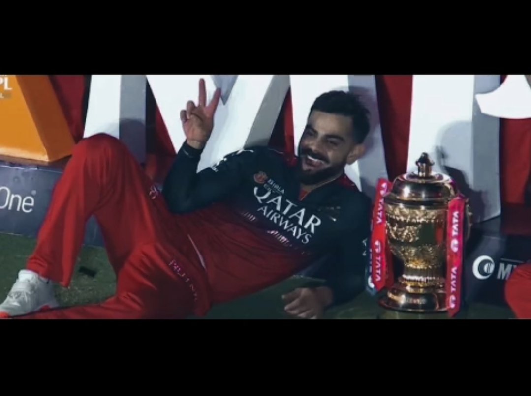 arnxv_sharma's tweet photo. @time__square @RCBTweets https://t.co/uuKxEAyI7N
