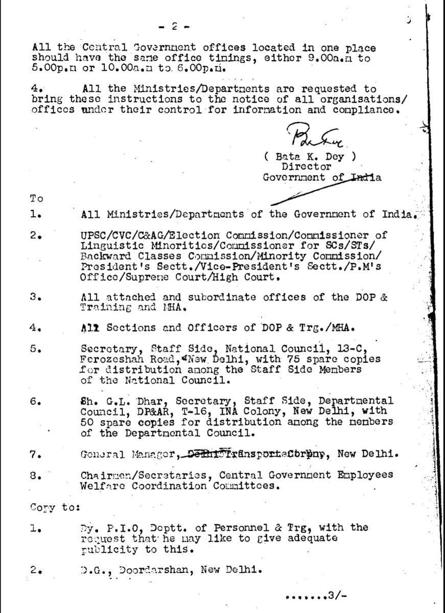 bankaffairs's tweet photo. 40 years of 5-day week for Central Govt offices.
Started: 3rd June 1985. They moved on. ✅

Banks in 2025:
"2nd & 4th Saturdays off. The rest? Digital-age slavery in a suit." 💻🧑‍💼⛓️
@DFS_India @nsitharaman still buffering... since 1985. 🐢

#5DayBanking #5DayWeekForBanks #BankersAreNotRobots #40YearsOfIgnoredLogic