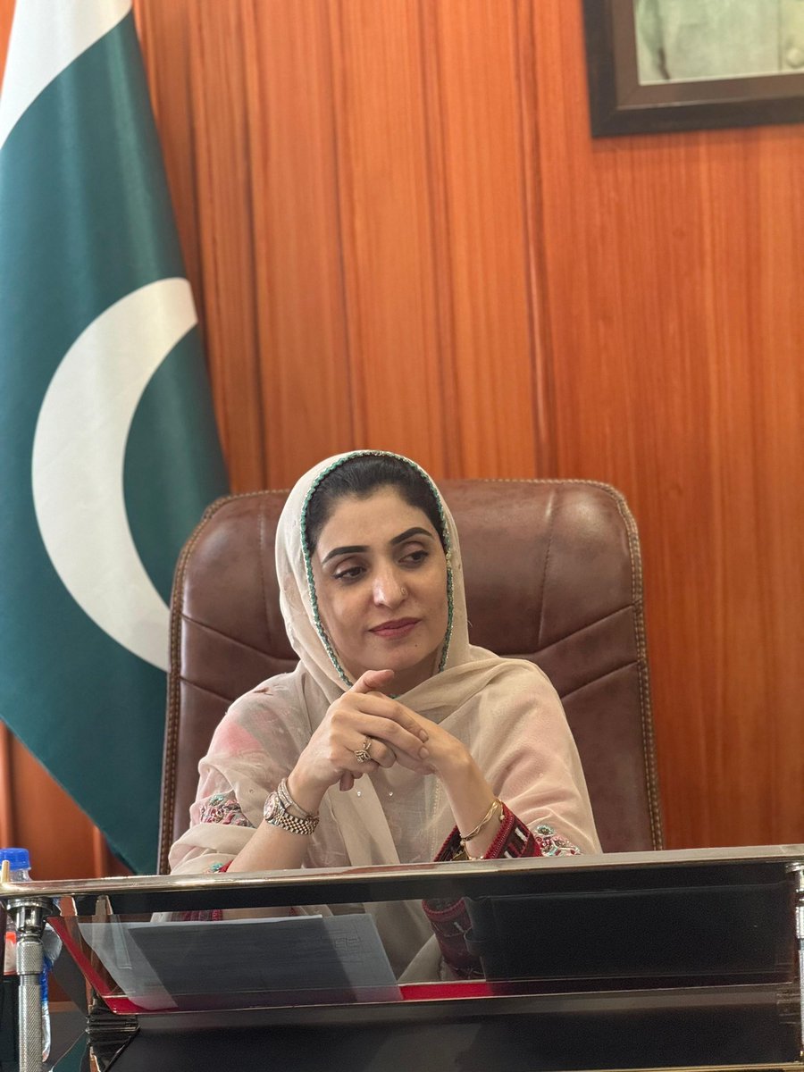 مینا مجید بلوچ بلوچستان کی وہ بہادر بیٹی ہیں جو کہ ہر وقت حق اور سچ کی بات کرتی ہیں۔
ایک پوری ٹولی کو بےنقاب کرنے میں محترمہ مینا مجید کی بہت اعلی رول ہے۔
<a href="/OfficialDGISPR/">DG ISPR</a> <a href="/CMShehbaz/">Shehbaz Sharif</a> <a href="/Meena_Majeed/">Meena Majeed Baloch, MPA</a> <a href="/BBhuttoZardari/">Bilawal Bhutto Zardari</a> <a href="/AAliZardari/">AsifAliZardari</a> <a href="/PakSarfrazbugti/">Sarfraz Bugti</a>