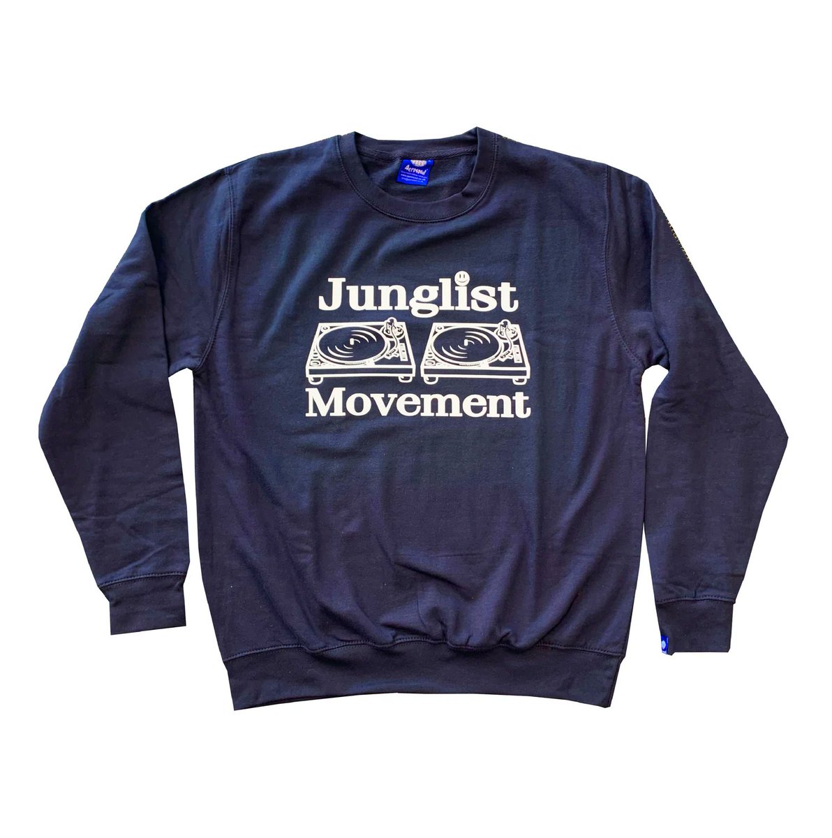 ☁️ Cool evenings call for fresh layers. Our navy lightweight sweatshirt is the perfect throw-on when the temperature drops. Get yours today: aerosoul.co.uk 💥 #JungleStyle #LateNightFlex