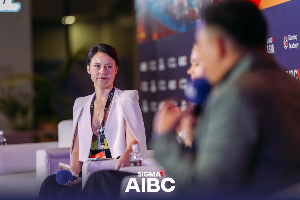 AIBC World tweet media