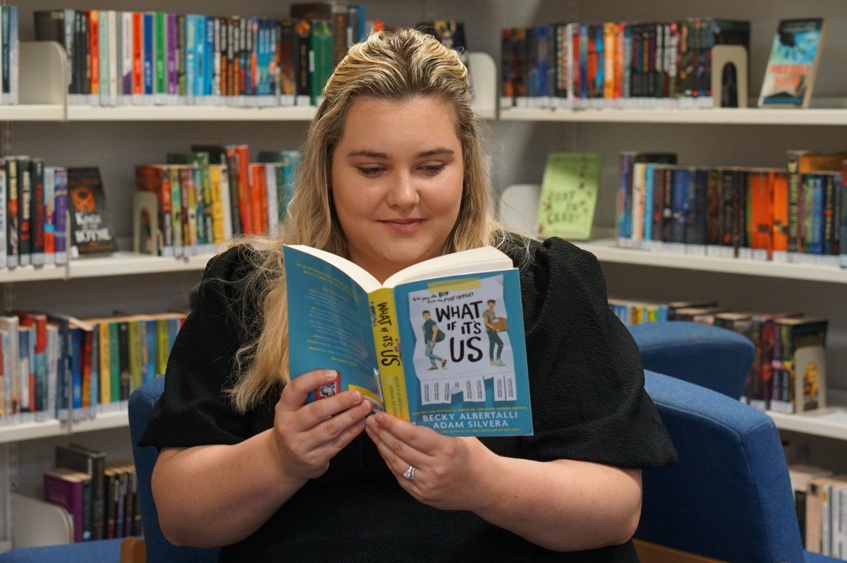 Our fabulous Wellbeing Practitioner Mrs Mason knows the power of reading. For #ReadWithPride she recommends #WhatIfItsUs, a quirky romcom about facing up to past &amp; future. <a href="/MerchiLibrary/">Merchiston Library</a>, what will you read tomorrow? <a href="/AdamSilvera/">ADAM</a> <a href="/beckyalbertalli/">Becky Albertalli Updates</a> @simonkids_uk <a href="/ReadWithPrideUK/">ReadWithPride Relay</a>