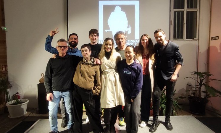 🎬 ¡Ya estamos en marcha! Arranca la XIV Edición del Festival con el rodaje de su cortometraje promocional. 📸 Mira todas las fotos 👉horroronlineart.com/2025/06/arranc…
#Cine #Pamplona #Cultura #Navarra