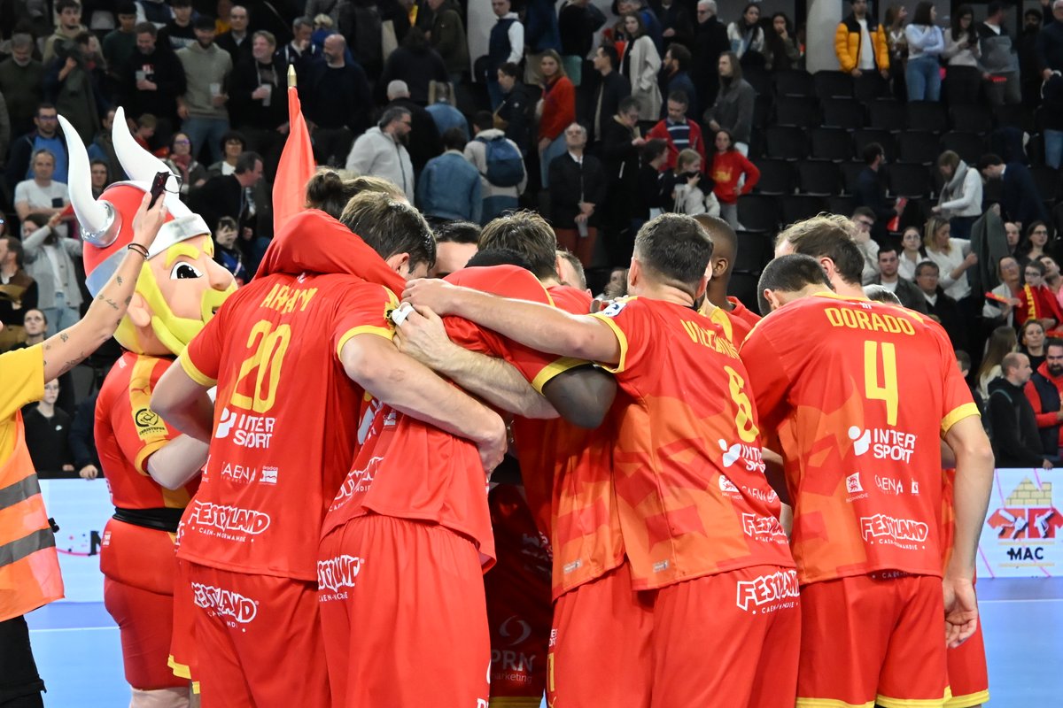 Ville de Caen (@caenofficiel) on Twitter photo Tous les chanceux spectateurs présents au Palais des Sports <a href="/Caenlamer/">Caen la mer</a> ce soir sont donc invités à venir avec leurs téléphones portables usagés. Des boîtes de collecte se trouveront aux entrées de l'enceinte.
Merci d'avance à tous pour votre geste ! Tous les chanceux spectateurs présents au Palais des Sports <a href="/Caenlamer/">Caen la mer</a> ce soir sont donc invités à venir avec leurs téléphones portables usagés. Des boîtes de collecte se trouveront aux entrées de l'enceinte.
Merci d'avance à tous pour votre geste !
