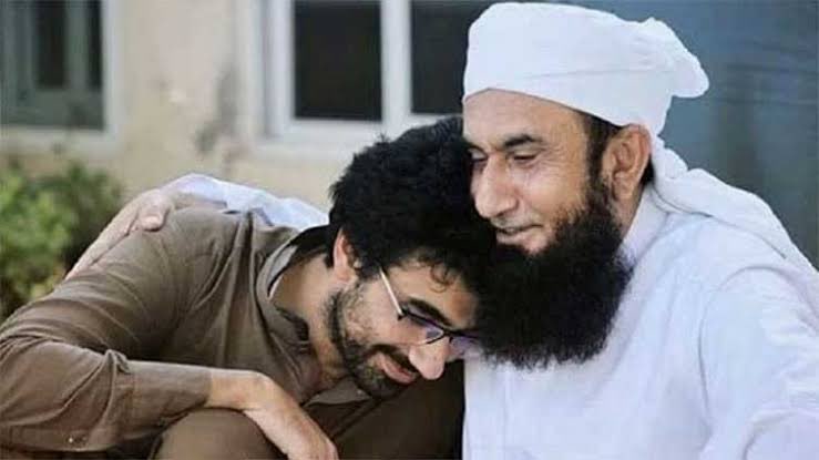 پہلے بیٹے کا دکھ اور اب کچھ یزید مولانا صاحب کے پیچھے پڑ گئے ہیں کیونکہ انہوں نے حق اور سچ کی باتیں کی ہیں برصغیر کا ہر مسلمان آپکا مشکور ہے دل چھوٹا نہ کیجئے