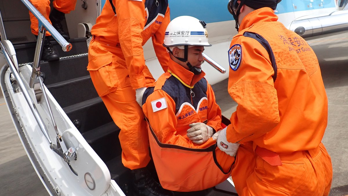 特殊救難隊員の日常2025 Vol.1（機体での搬送訓練）】 #離島 の急患