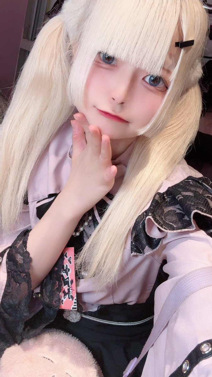 おきゅー！
今日めっちゃお酒飲みたい日だ、酔いたい酔いたい潰れたい！！！！！
#コンカフェ #コンカフェ営業  #コンカフェ嬢  #秋葉原コンカフェ #自撮り界隈 #雰囲気1mmでもいいと思ったらいいね  #雰囲気嫌いじゃない人いいね