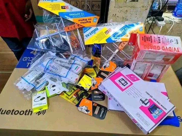 Lipa mdogomdogo Television are available.
Call: 0789251639 

32 inches smart TV deposit 2500 
35 daily 

40 inches smart TV deposit 3500 
50 

43 inches smart TV deposit 4,500 
55 daily 

50 inches smart TV deposit 5500 
65 daily kindly call on 0789251639