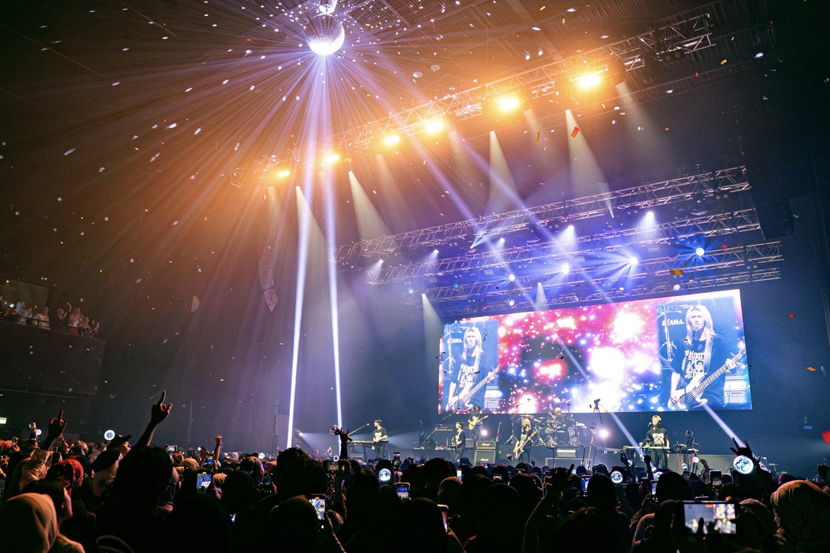 livenationmy's tweet photo. (3/3) https://t.co/uFDUhwx8Ky