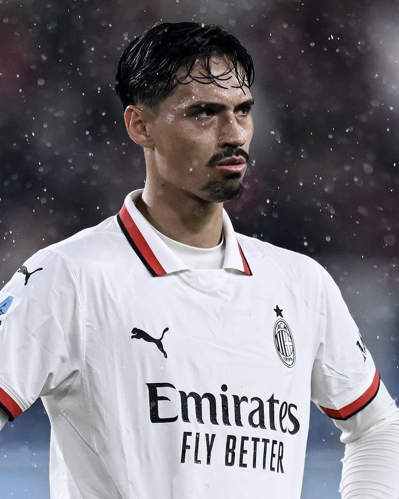 عالم ميلان - Milan World (@ac_milanworld) on Twitter photo هل لديك كلمة لـ رايندارز بعد رحيله ؟ هل لديك كلمة لـ رايندارز بعد رحيله ؟