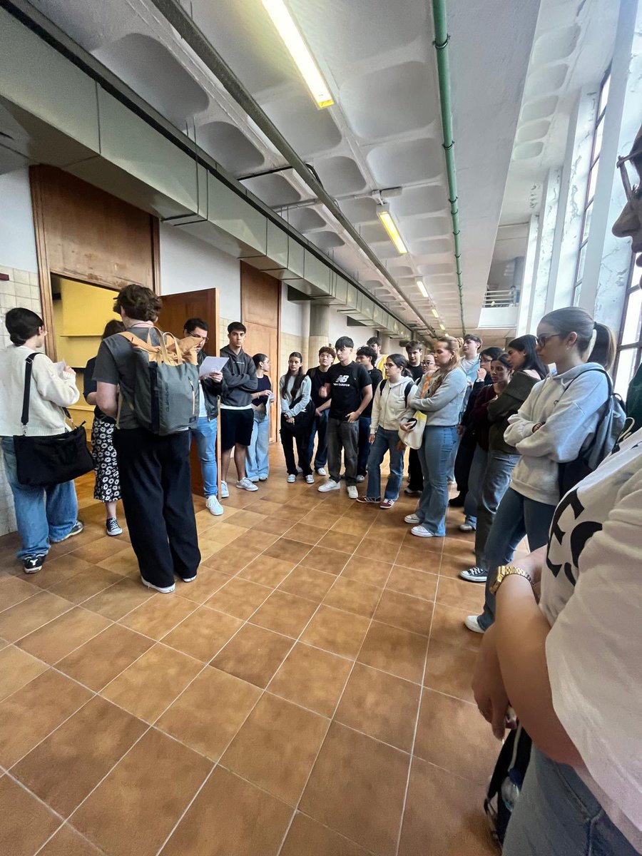 laradiocanaria's tweet image. 🏫📚 #PAU2025 | Llamamiento a las aulas también en la @ULL. 

En la provincia occidental, 5.500 estudiantes afrontan la nueva prueba de acceso universitario. 

📻 #InformativosLRC 
📡 rtvc.es/la-radio-canar…