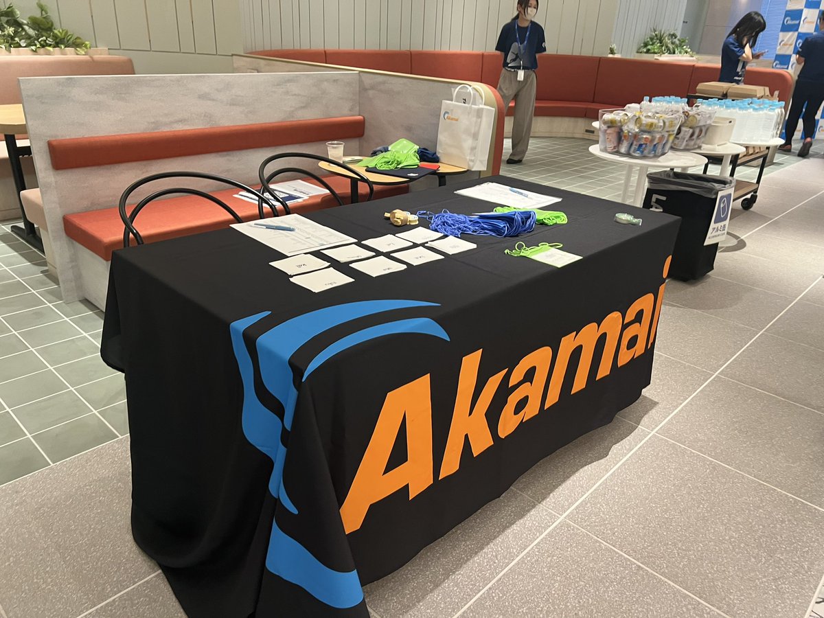 kanekoyuka2's tweet photo. #AkamaiTechMeetup 準備中〜 https://t.co/PswlVtAu6v