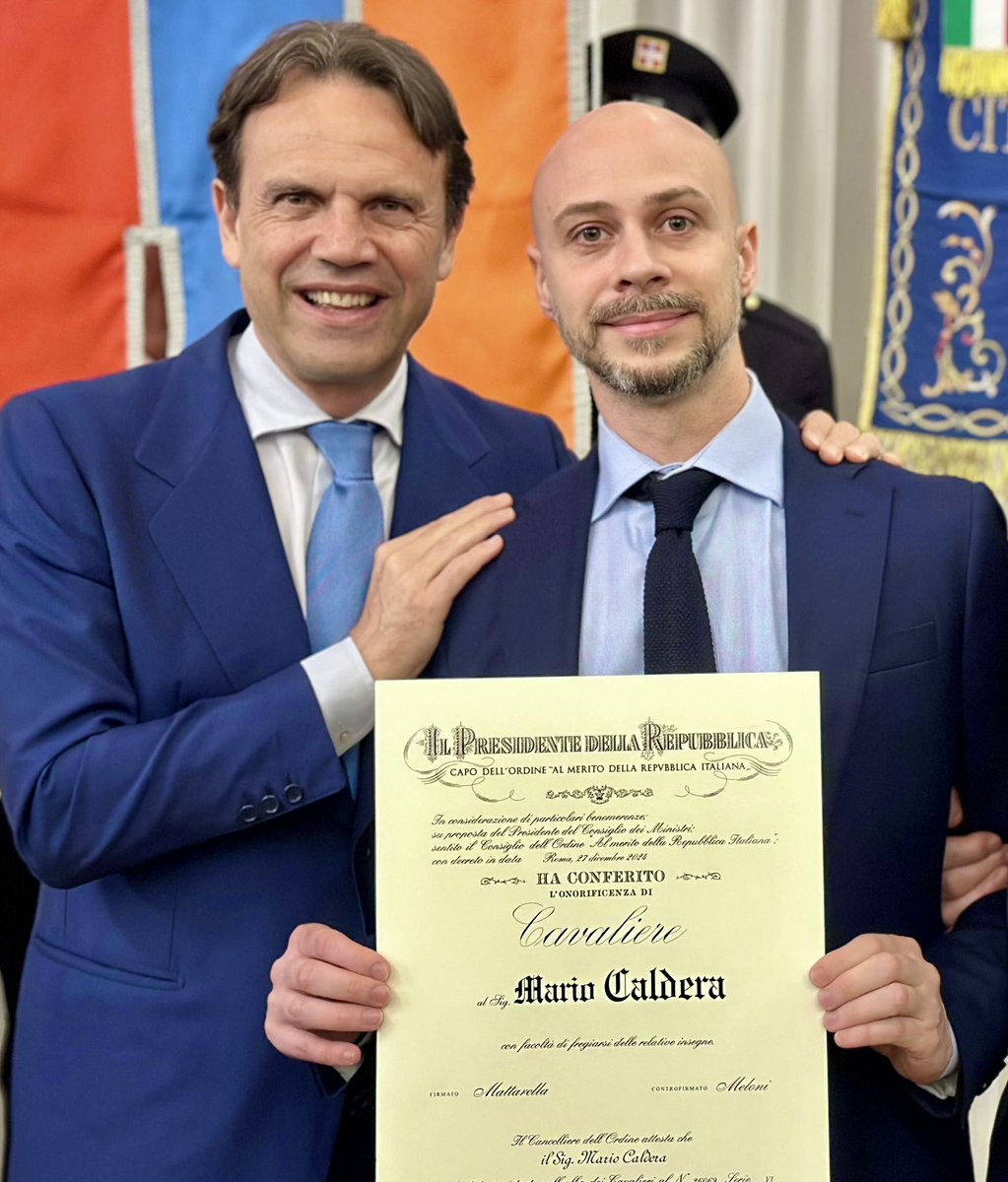 mariocaldera's tweet photo. CAVALIERE AL MERITO DELLA REPUBBLICA ITALIANA https://t.co/6xV7BUnkFg