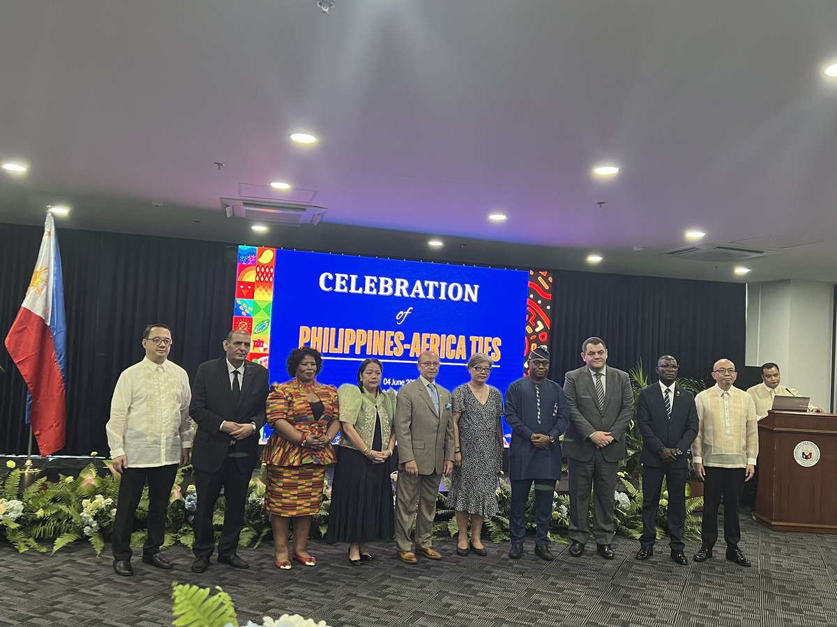 Amb EL Fassi delivered today a speech on behalf of the African Group in Manila on the occasion of Africa day organized jointly by <a href="/DFAPHL/">DFA Philippines 🇵🇭</a> and the African Resident Embassies.
<a href="/Marocdiplo_EN/">Moroccan Diplomacy 🇲🇦</a> <a href="/agency_map/">MAP Agency</a> <a href="/pnagovph/">Philippine News Agency</a>