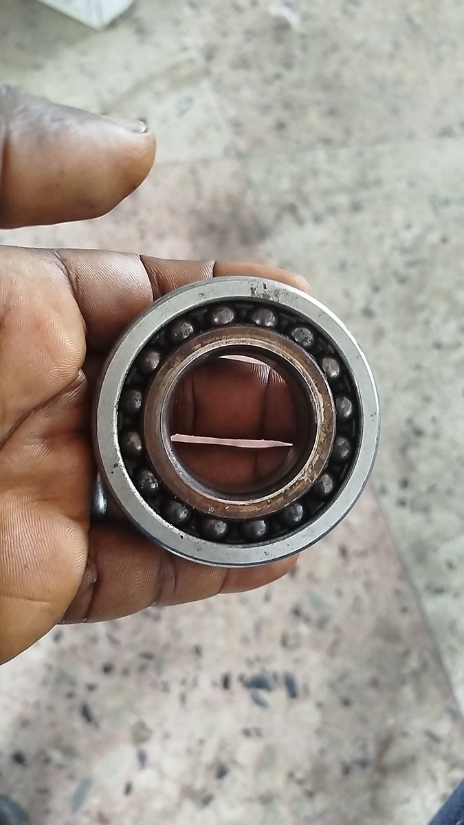 hypeapostle's tweet photo. #Bearing
A bearing is a #mechanical device that compelled a relative #motion to only the desired (designed) motion and reduces #frictions between two moving parts.
#Engineering #CRAMST #Electrical https://t.co/77gOpBVvdf