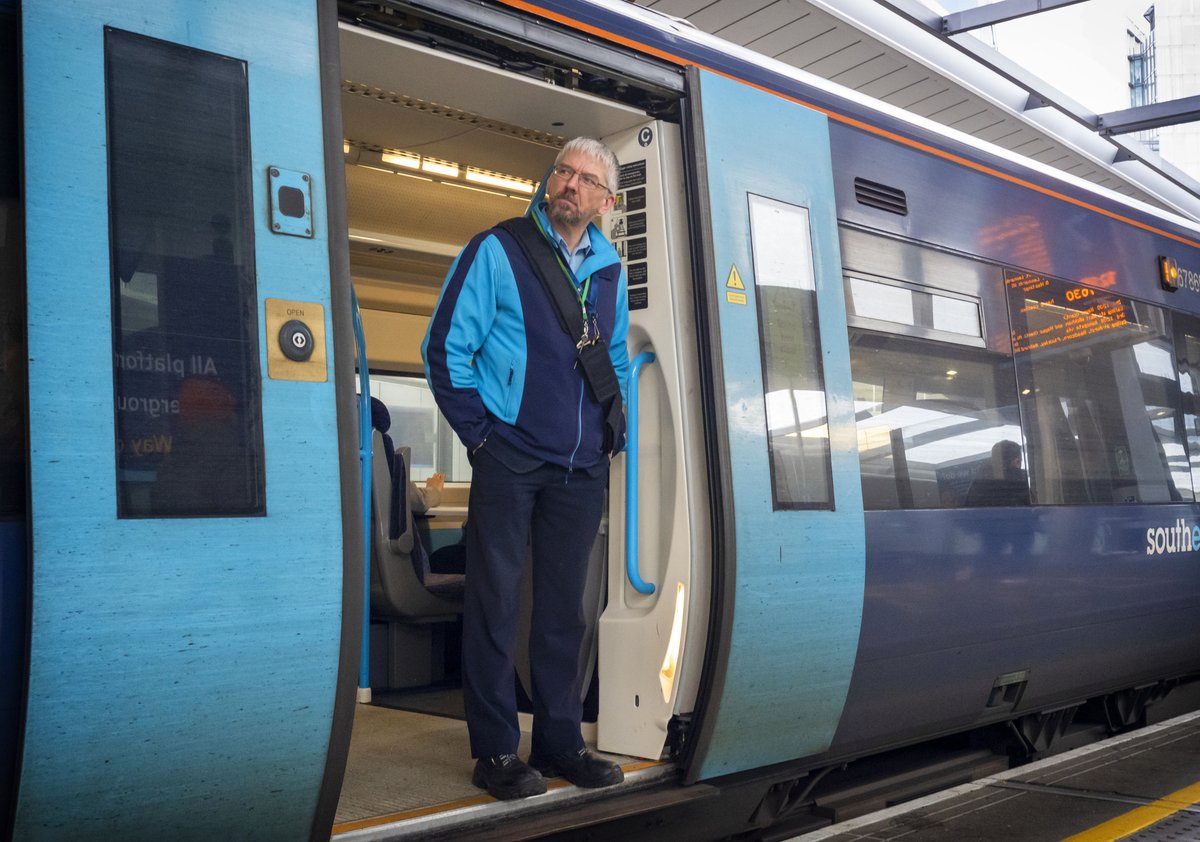🚆 The ORR calls for a fairer, more consistent approach to revenue protection across Britain’s railways.

🔍 A new review has found major gaps in fairness, transparency &amp; enforcement.

More 👇
railtechnologymagazine.com/articles/rail-…

<a href="/railandroad/">ORR</a>
#RailReform #PassengerRights #ORR #FareFairness