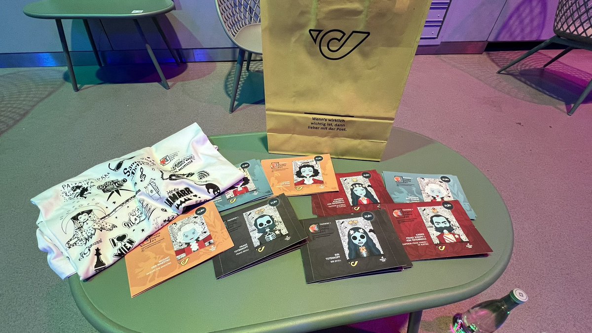 Sven Venzke-Caprarese (@svc_hb) on Twitter photo Hunt, collect, talk, party <a href="/NFCsummit/">NFC SUMMIT - LISBON - JUNE 4-6 2025</a>
Happy to have got these sets <a href="/Hackatao/">Hackatao ♛</a>
Shoutout to <a href="/skeenee_art/">Skeenee 🎨☠️</a> <a href="/Dat_Ogar/">Ogar</a> <a href="/bryanbrinkman/">Bryan Brinkman</a> <a href="/FamilyDogecoin/">The Dogecoin Family</a> Hunt, collect, talk, party <a href="/NFCsummit/">NFC SUMMIT - LISBON - JUNE 4-6 2025</a>
Happy to have got these sets <a href="/Hackatao/">Hackatao ♛</a>
Shoutout to <a href="/skeenee_art/">Skeenee 🎨☠️</a> <a href="/Dat_Ogar/">Ogar</a> <a href="/bryanbrinkman/">Bryan Brinkman</a> <a href="/FamilyDogecoin/">The Dogecoin Family</a>