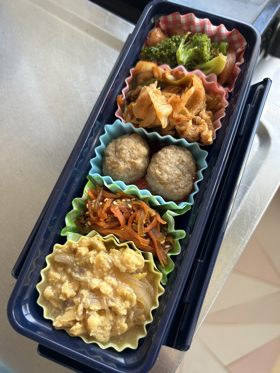 tororoman_22's tweet photo. #お弁当日記 #お弁当 #お弁当記録 https://t.co/X0QEZiEPRn