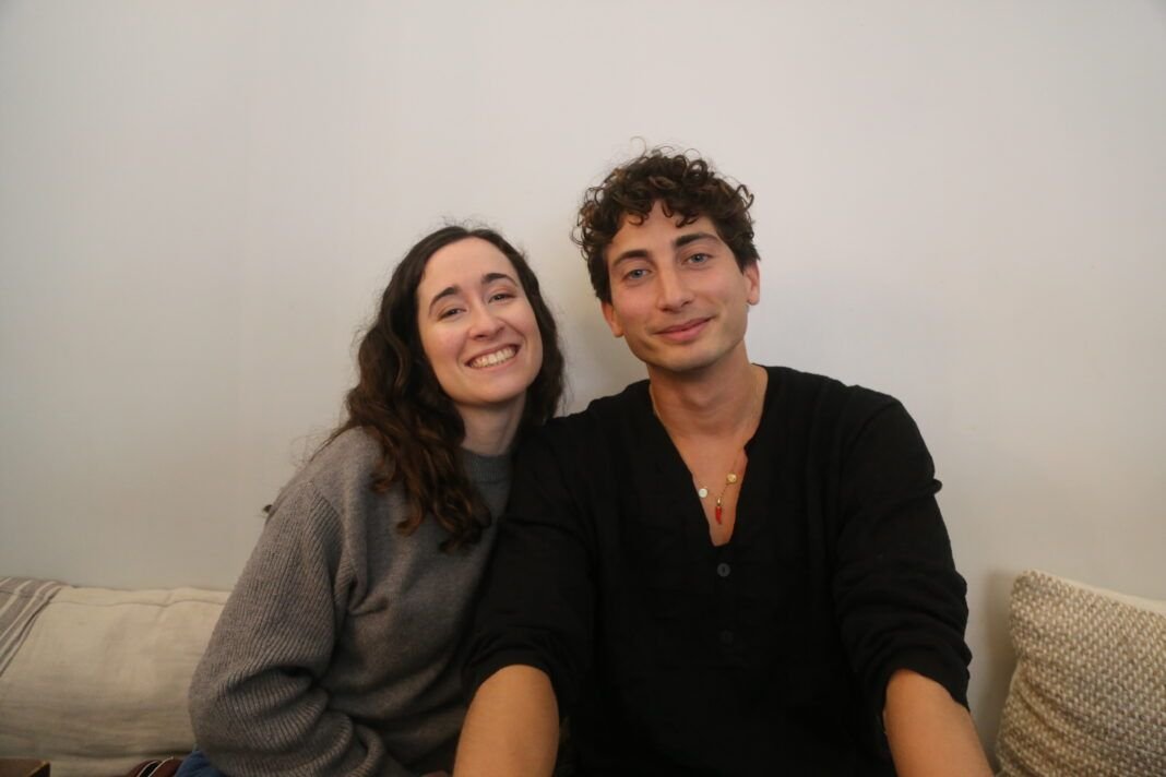 El Rotativo (@rotativouchceu) on Twitter photo Os compartimos la iniciativa de dos emprendedores, Majo y Santi de la agencia Ebun Concept, donde aunaron arte y realismo con...
'El imaginario colectivo de Sorolla a través de la DANA'
📝 <a href="/paaulabaayo_/">Paula Bayo</a>
🔗 shre.ink/esDF
#⃣ #GermansVingau #HistoriasdelaDANA #SomosCEU Os compartimos la iniciativa de dos emprendedores, Majo y Santi de la agencia Ebun Concept, donde aunaron arte y realismo con...
'El imaginario colectivo de Sorolla a través de la DANA'
📝 <a href="/paaulabaayo_/">Paula Bayo</a>
🔗 shre.ink/esDF
#⃣ #GermansVingau #HistoriasdelaDANA #SomosCEU
