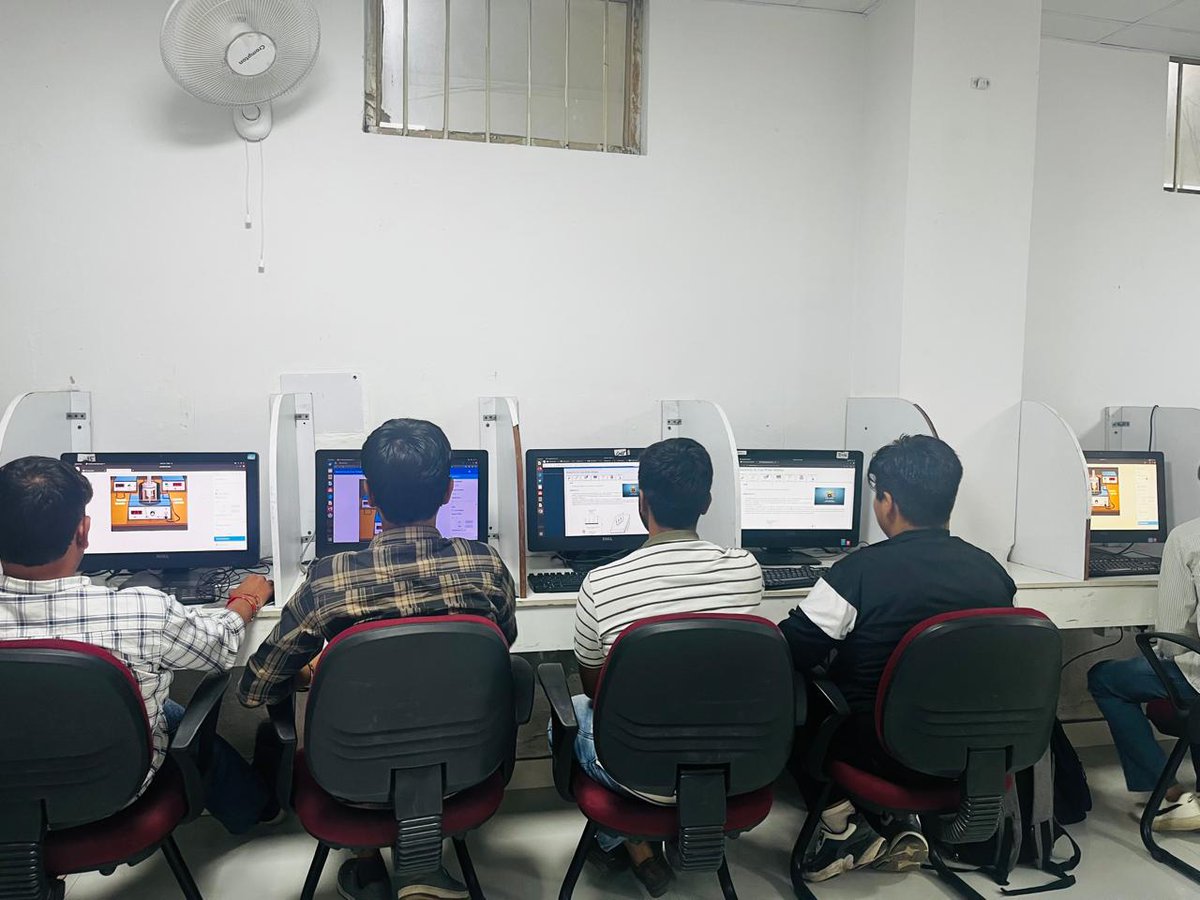 dronacharya_123's tweet image. 🚀 Celebrating #NationalTechnologyDay at DCE Gurugram with WebJam 2025! 💻
Over 500 teams showcased coding &amp;amp; UI/UX skills in a 2-day dev showdown.
🏆 1st: Harshit | 2nd: Yuvraj | 3rd: Divik
Innovation. Impact. Future-ready talent.
#WebJam #DCEGurugram #MoEIndia #EdTech