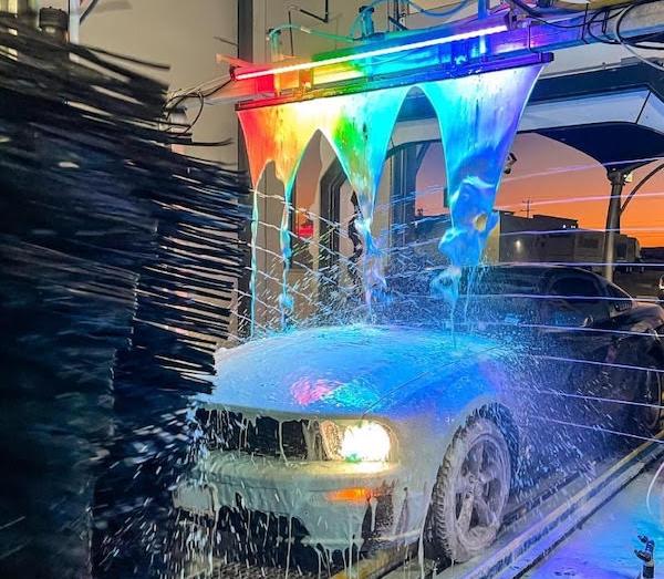 ShineLongCorp's tweet image. 🚘 💡Want to transform your car wash experience?
Explore ShineLong's IP69K lighting solution—waterproof, vibrant &amp;amp; built for tunnels!
Stand out with performance &amp;amp; color.
👉 shinelongled.com/lighting-for-c…
#CarWash #LEDLighting #TriProofLight #IP69K #CarWashDesign #WashTunnel
