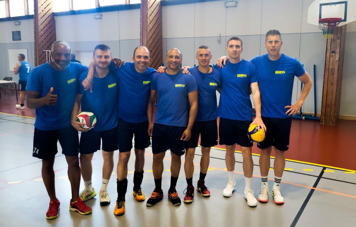 CHALLENGE NATIONAL VOLLEY SP 2025
Après plus de 10 ans d’interruption du tournoi, notre équipe a fait son retour au Challenge National de Volley SP qui s’est tenu à l'Isle Adam dans le Val d'Oise avec 11 équipes présentes. Notre équipe termine le tournoi à la 5ème place sur 11.