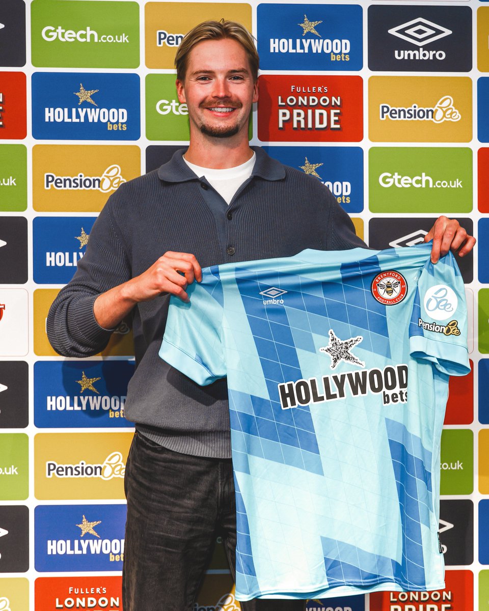 📝Apres 10 saisons à Liverpool au centre de formation puis dans l'equipe professionelle, Caoimhín Kelleher rejoint Brentford.
🧤A 26 ans, notre gardien international🇮🇪 qui etait la doublure de Alison chez les Reds s'offre une 1ere experience en Premier League en tant que numero 1