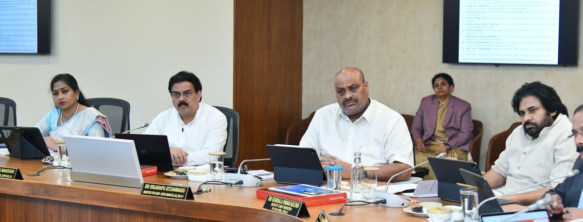Deputy CMO, Andhra Pradesh (@apdeputycmo) on Twitter photo ఈరోజు వెలగపూడి లోని ఆంధ్రప్రదేశ్ సచివాలయంలో గౌ|| ముఖ్యమంత్రి శ్రీ <a href="/ncbn/">N Chandrababu Naidu</a> గారి నేతృత్వంలో జరిగిన క్యాబినెట్ సమావేశంలో సహచర మంత్రులతో కలిసి పాల్గొన్న ఉప ముఖ్యమంత్రి <a href="/PawanKalyan/">Pawan Kalyan</a>.
#AndhraPradesh ఈరోజు వెలగపూడి లోని ఆంధ్రప్రదేశ్ సచివాలయంలో గౌ|| ముఖ్యమంత్రి శ్రీ <a href="/ncbn/">N Chandrababu Naidu</a> గారి నేతృత్వంలో జరిగిన క్యాబినెట్ సమావేశంలో సహచర మంత్రులతో కలిసి పాల్గొన్న ఉప ముఖ్యమంత్రి <a href="/PawanKalyan/">Pawan Kalyan</a>.
#AndhraPradesh