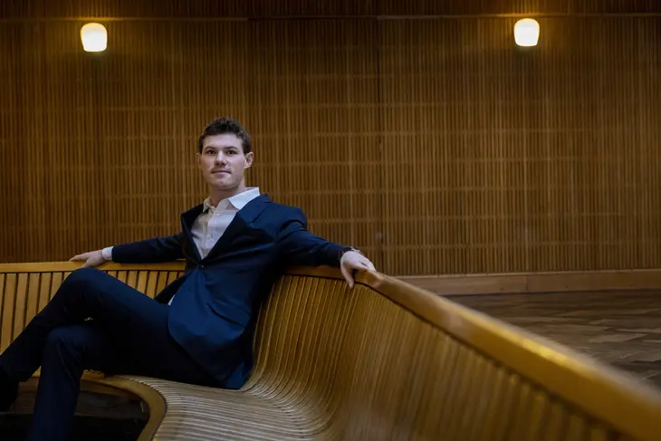 James Kristoffer Miles (@kristoffermiles) on Twitter photo Aarhus' nye borgmester, Anders Winnerskjold (S), gik i starten af året på barsel. Men det var rent fup.
Kun *af forståelsesmæssige grunde* hed det barsel, kan <a href="/AntonDahlAnd/">Anton Dahl Andersen</a> afsløre. Det giver nu kritik fra en arbejdsmarkedsforsker. #dkpol
ekstrabladet.dk/nyheder/politi… Aarhus' nye borgmester, Anders Winnerskjold (S), gik i starten af året på barsel. Men det var rent fup.
Kun *af forståelsesmæssige grunde* hed det barsel, kan <a href="/AntonDahlAnd/">Anton Dahl Andersen</a> afsløre. Det giver nu kritik fra en arbejdsmarkedsforsker. #dkpol
ekstrabladet.dk/nyheder/politi…