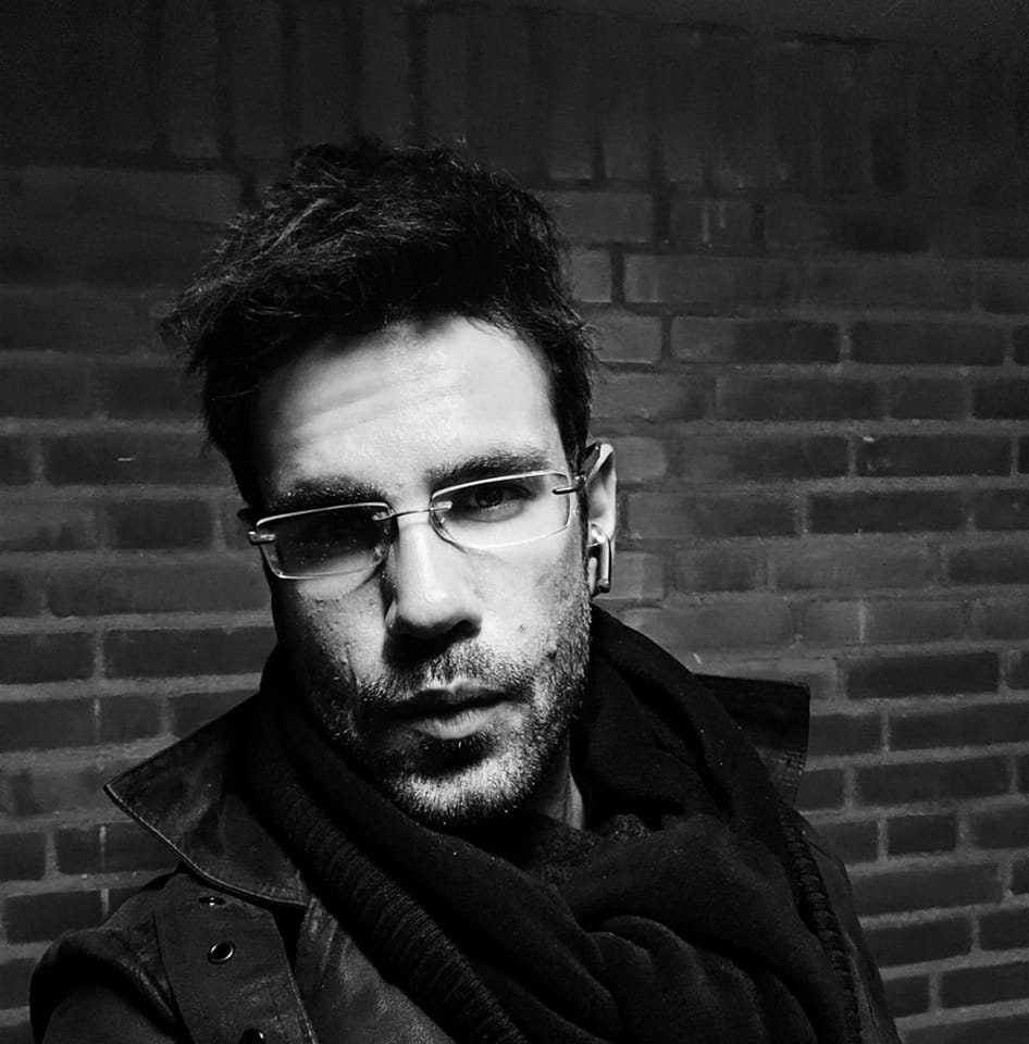 Ali Rıza Ertan Şiir Ödülü'ne, "Göçeğen" dosyasıyla layık görülen kıymetli şairimiz Deniz Dağdelen Düzgün'ü yürekten kutluyoruz.