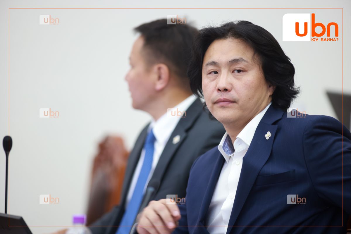 Ч.Анар: Гарааны шинэ компаниудыг татвараас чөлөөлөх хууль батлагдсан ч салбар яамнууд хэрэгжилтийг хангах сонирхолгүй байна

ubn.mn/p/85374