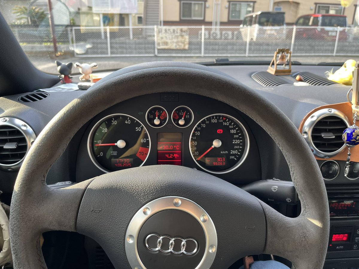 sudachi_ponz's tweet photo. 無事車帰ってきたー
たった2週間乗らなかっただけでまたオートマ癖が発症してる

てか急に暑くない？
#ttmk1 https://t.co/Z7wC7a252K