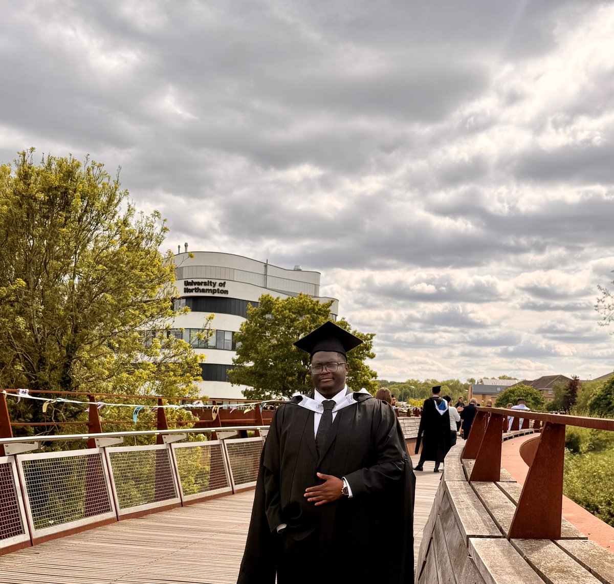 Everson joined us from South Africa to study Project Management 🇿🇦🤝
He secured a placement with Morgan Sindall on a project contributing to a £2.4 billion restoration initiative. This led to a graduate role demonstrating the value of practical experience.

Well done, Everson!👏