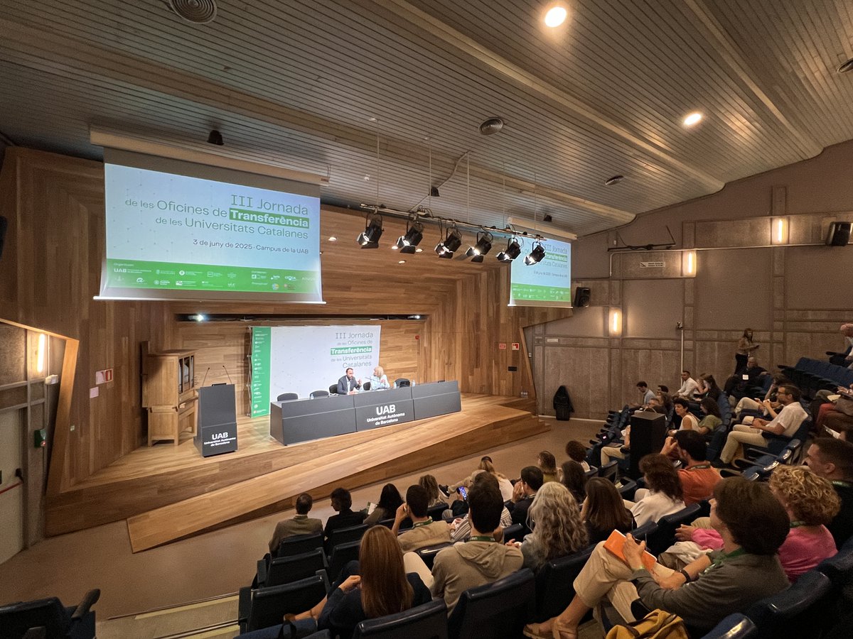 Fund. Bosch i Gimpera (@boschigimpera) on Twitter photo 📍 La Fundació Bosch i Gimpera de la #UniBarcelona va participar en la III Jornada de les Oficines de Transferència de les Universitats Catalanes.
💚 Moltes gràcies al <a href="/PRUAB/">Parc de Recerca UAB</a> per aquesta jornada tan enriquidora i per una fantàstica organització! 📍 La Fundació Bosch i Gimpera de la #UniBarcelona va participar en la III Jornada de les Oficines de Transferència de les Universitats Catalanes.
💚 Moltes gràcies al <a href="/PRUAB/">Parc de Recerca UAB</a> per aquesta jornada tan enriquidora i per una fantàstica organització!