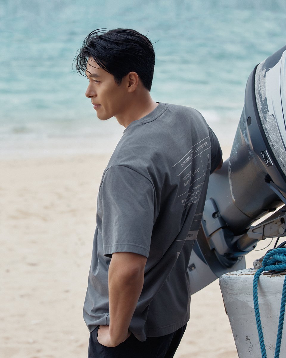 어떤 기후 변화에서도
쾌적한 착용감을 전하는 스노우피크 티셔츠

✱ 퀵드라이 리플렉티브 반팔 티셔츠 S25MMTTS18
✱ 루트 카고 반바지 S25MURHP60

#snowpeak #스노우피크 #스노우피크어패럴 #25SS #현빈 #Hyunbin