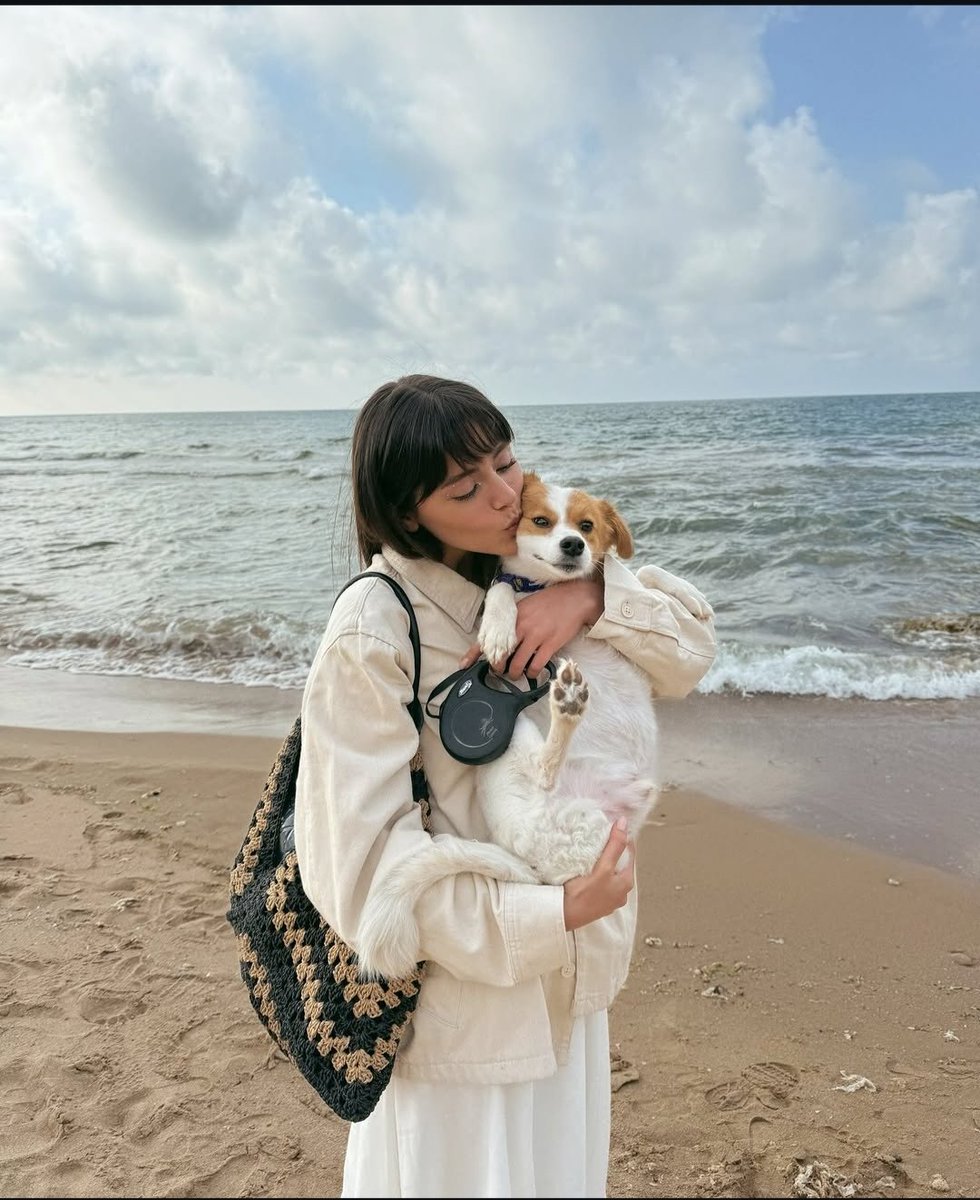 Günaydın Günaydın, aydınlık ve mutlu ol sen.

#SılaTürkoğlu SılaTürkoğlu