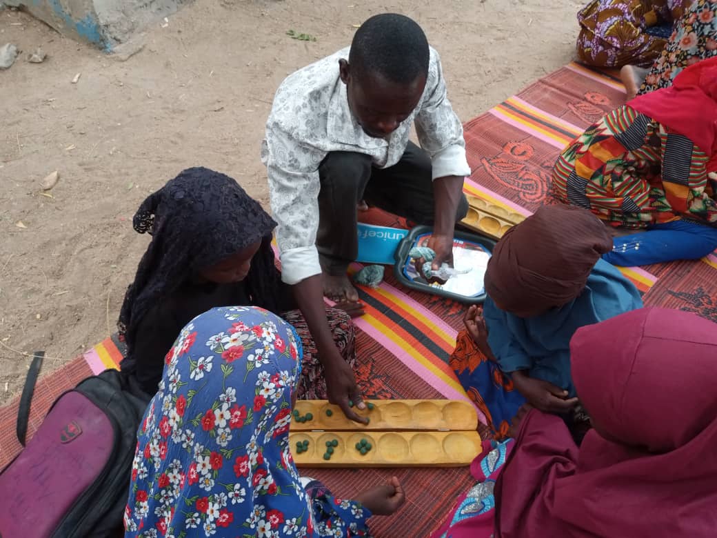 Lifehelperinit1's tweet photo. @TB to empowering young minds in Banki! 🎉
#LifeHelpers

 We celebrated Children's Day, promoting teamwork, creativity &amp; confidence among local kids. Through fun activities, we fostered a supportive environment &amp; boosted self esteem. 🤝💪

 #ChildrensDayThrowback #UNDP
 #Borno https://t.co/ItyKOERlJ6
