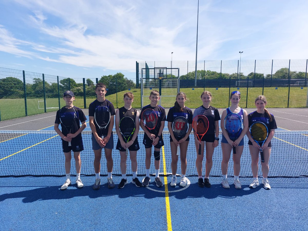 Wedi'i fwynhau gan bawb! Before half-term, our tennis teams took to the courts competing in the Pembrokeshire Schools tennis tournament; they had to play both singles and doubles and all played extremely well. Da iawn pawb!🤩🎾